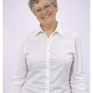 blusa branca com manga em renda